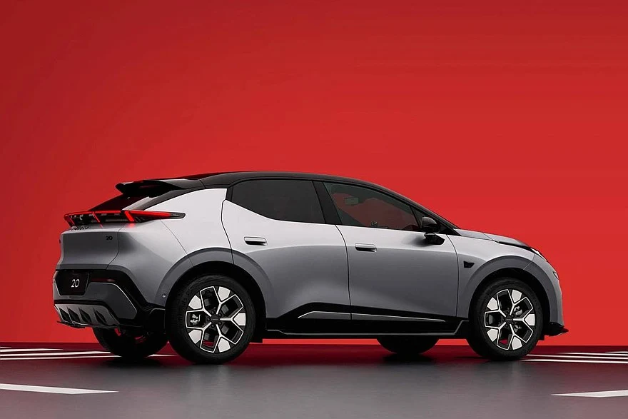Lynk &amp; Co 20 со спорт-пакетом