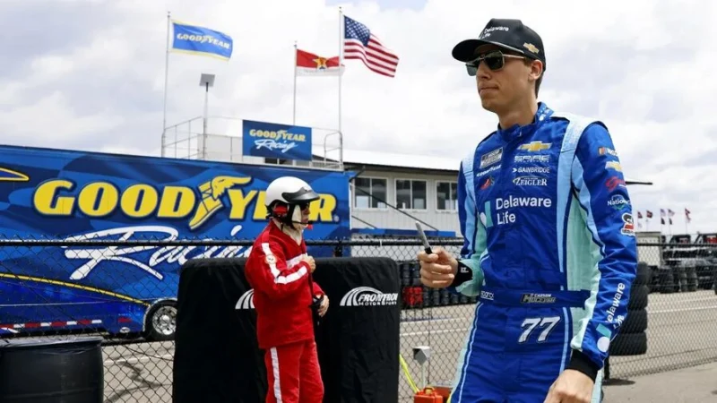 Скандал в NASCAR: американский гонщик оскорбил Мехико и получил крупный штраф