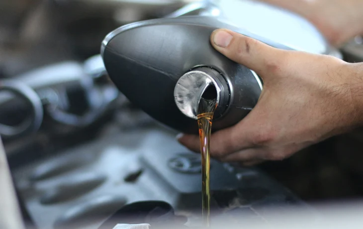 Эксперты рассказали, сколько и как можно хранить моторное масло без утраты его&nbsp;свойств