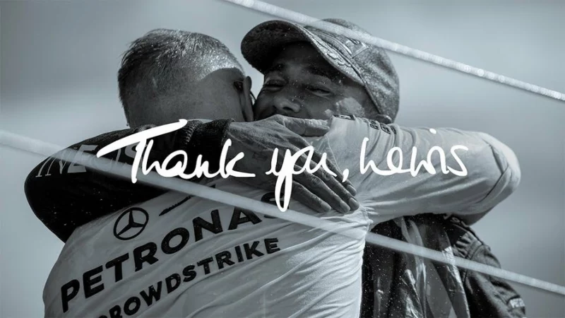 Mercedes-AMG показал прощание Льюиса Хэмилтона с командой
