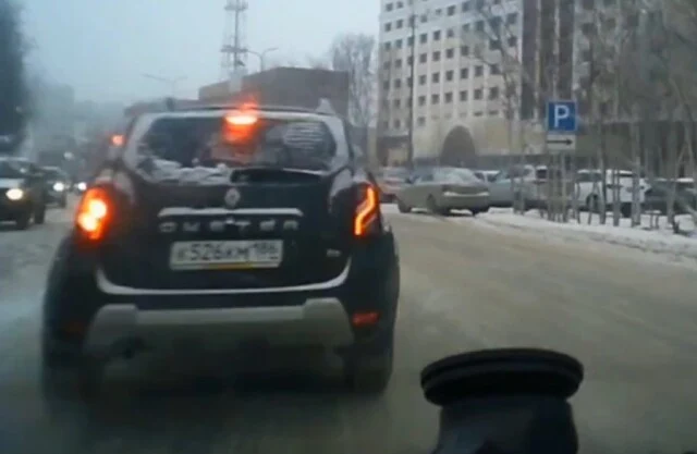  &laquo;Выехал и затормозил&raquo;: кто виновен в ДТП на перекрестке в Сургуте