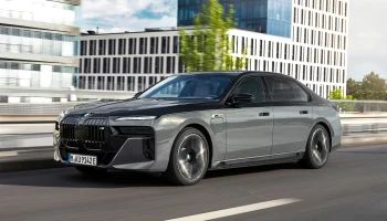 Где-то прогресс, а где-то регресс: BMW лишит &laquo;семёрку&raquo; автопилота 3 уровня