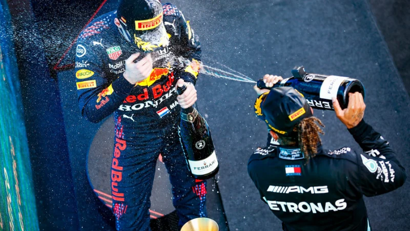 Лучшие гонщики Формулы 1: легенды прошлого и герои настоящего