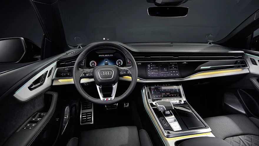 Передняя панель Audi Q8, идентичная модели Q7