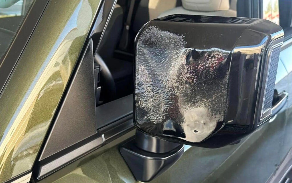 Новые внедорожники Lexus плавятся на солнце &amp;#8212; владельцы разочарованы