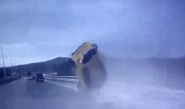  В&nbsp;Приморье людей выбросило из&nbsp;салона автомобиля в&nbsp;момент ДТП