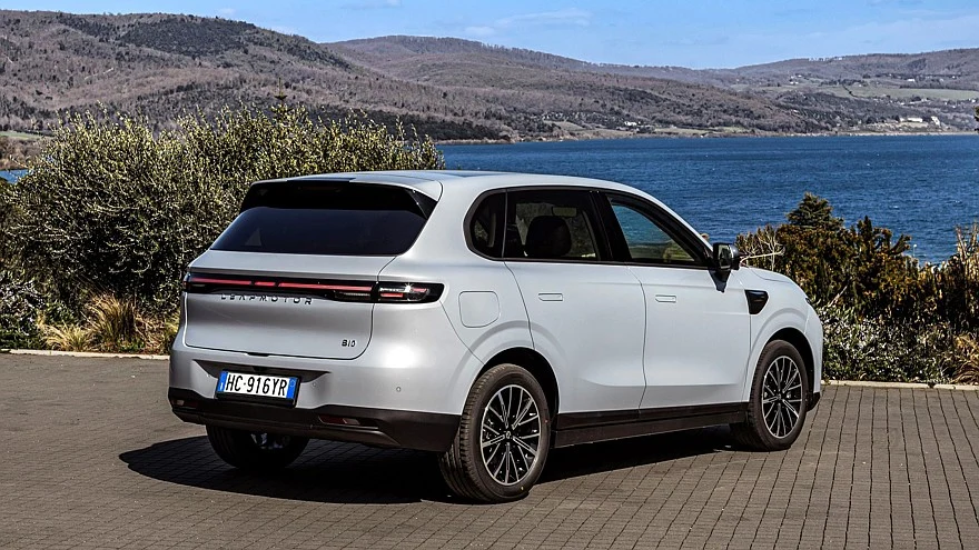 Plug-in гибридная версия Leapmotor B10 для Европы