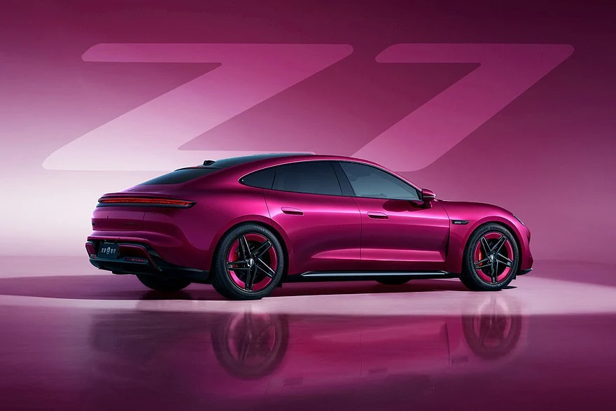 Фирменные изображения седана Shangjie Z7