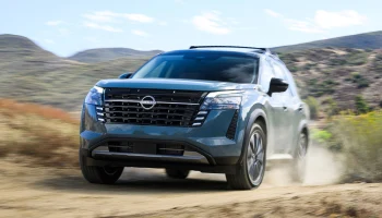 Наконец-то честный внедорожник: на Nissan Pathfinder в новом поколении вернётся рама