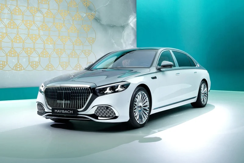 Обновлённый Mercedes-Maybach S-Class: в Европе без V12, решётка крупнее, подсветка богаче