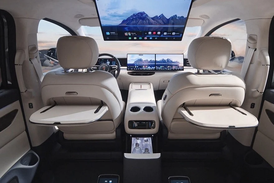 Hongqi HQ9