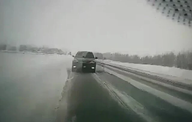  &laquo;Обогнал и понесло&raquo;: два автомобиля столкнулись на трассе М-5 &laquo;Москва-Челябинск&raquo;