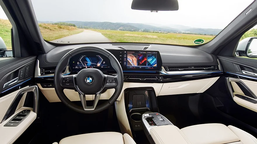 Нынешний BMW X1 (U11)