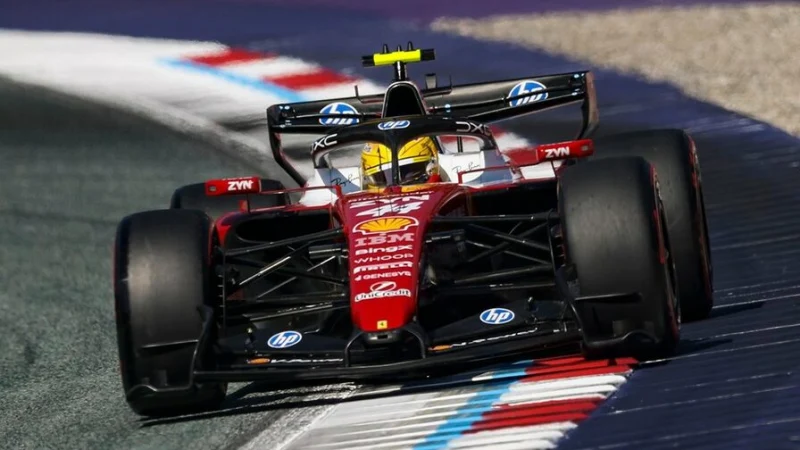 Льюис Хэмилтон: Обе машины Ferrari в тройке быстрейших &ndash; это фантастика