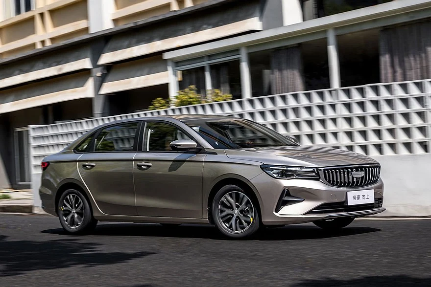 Дореформенный Geely Emgrand Upward