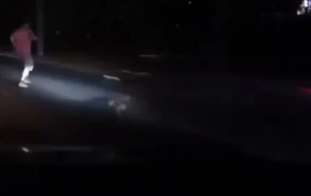  В Севастополе мужчина переходил дорогу в неположенном месте и попал под машину