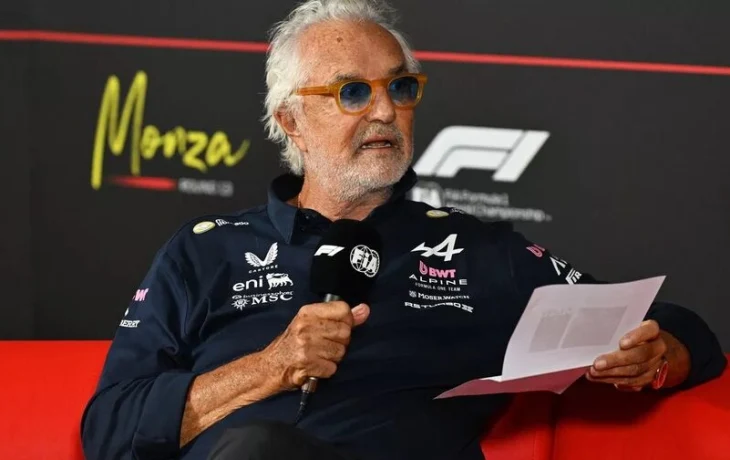 FIA ответила на обвинения Флавио Бриаторе в ангажированности судей