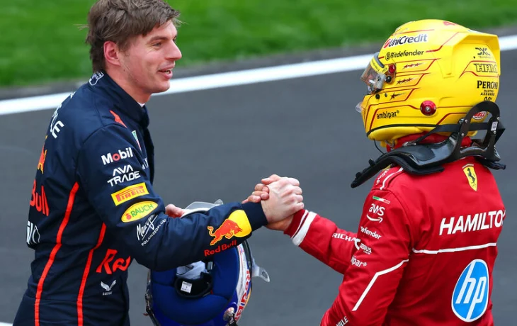 &laquo;Просто реакция на Сильверстоун&raquo;. Хэмилтон поддержал Ферстаппена