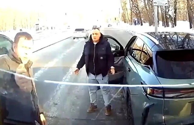  &laquo;Резко затормозил&raquo;: два автомобиля столкнулись в Новосибирске