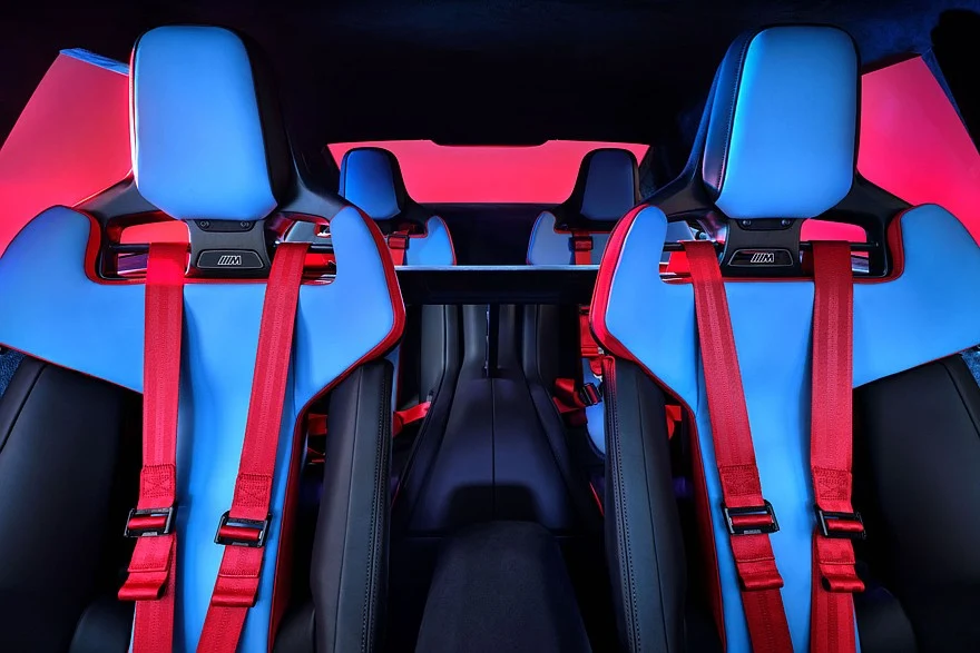 На фото: салон концепта BMW M Neue Klasse