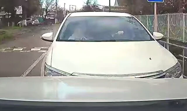  Даже в самом Краснодаре так не делают! — конфликт на дороге в Краснодарском крае