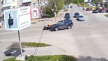 Внедорожник и мотоцикл столкнулись на перекрестке в Муроме