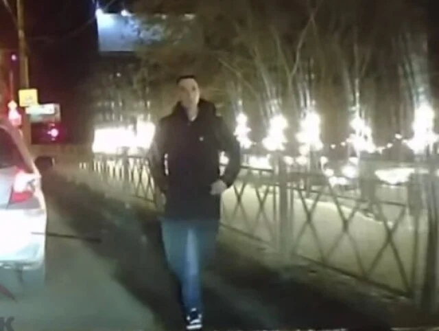  Дорожный конфликт в Красноярске: &laquo;Водитель был нетрезв, пытался устроить ДТП и кидался в драку&raquo;