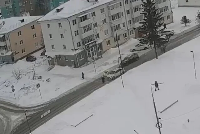  &laquo;Очень спешил&raquo;: водитель &laquo;Гранты&raquo; сбил пожилую женщину на пешеходном переходе в Нефтекамске