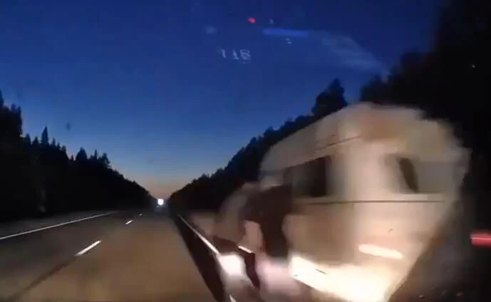  &laquo;Заправлял свой УА3&raquo;: водитель внедорожника погиб в ДТП на трассе М-8