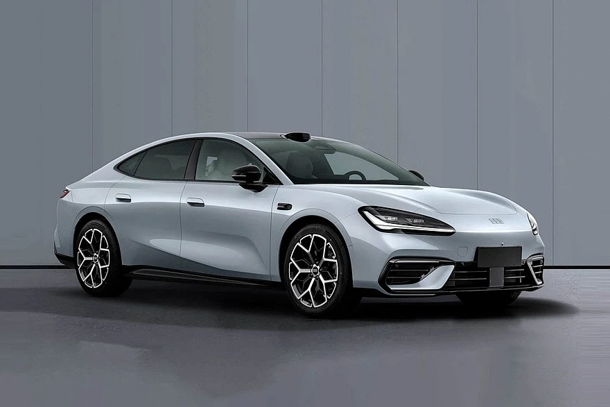 Geely Galaxy TT на сертификационных снимках