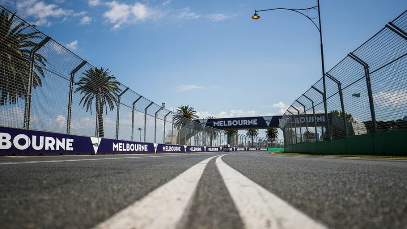 Прямая трансляция первой тренировки Формулы 1 в Австралии. Начало &mdash; в 4:30 по мск