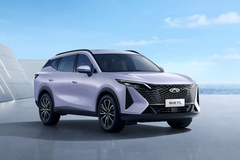 Кроссовер Omoda C7, доступный и в России, стал Chery Tiggo 7L с измененным дизайном