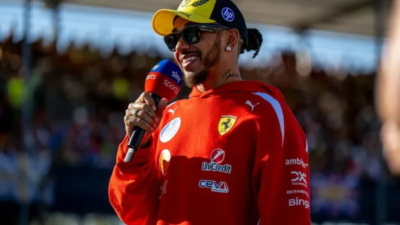 Ким Кардашьян или Ferrari? Хэмилтон ответил на шутку Рассела