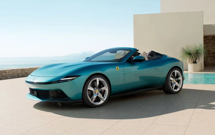 Ferrari Amalfi Spider сменил открытую версию Roma и получил форсированный мотор