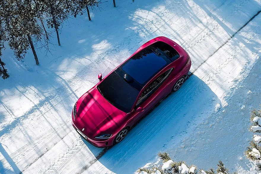 Фирменные изображения седана Shangjie Z7