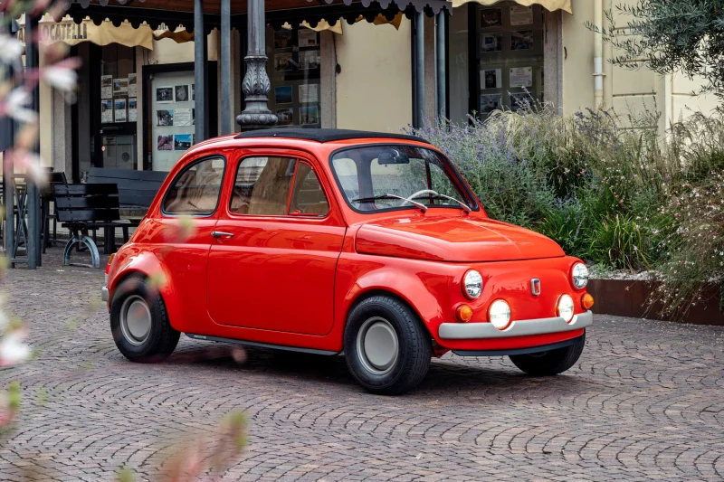 Старый Fiat 500, простоявший 25 лет в сарае, превратился в изысканный рестомод Scattante