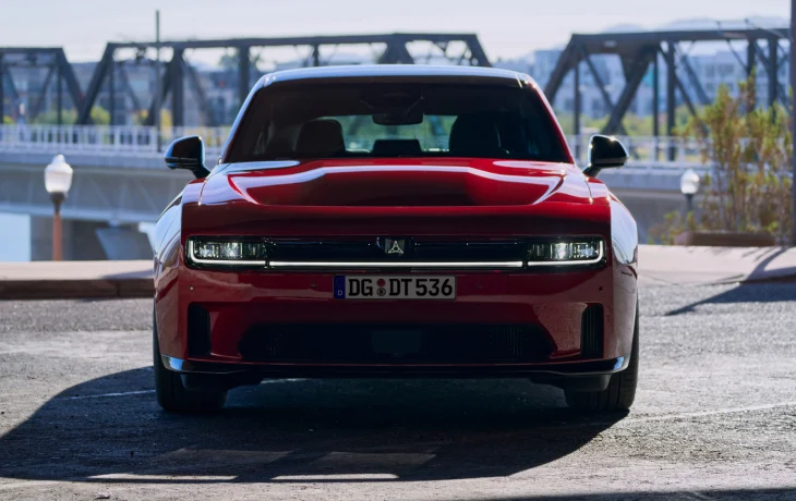 Новый Dodge Charger добрался до Европы, цена известна
