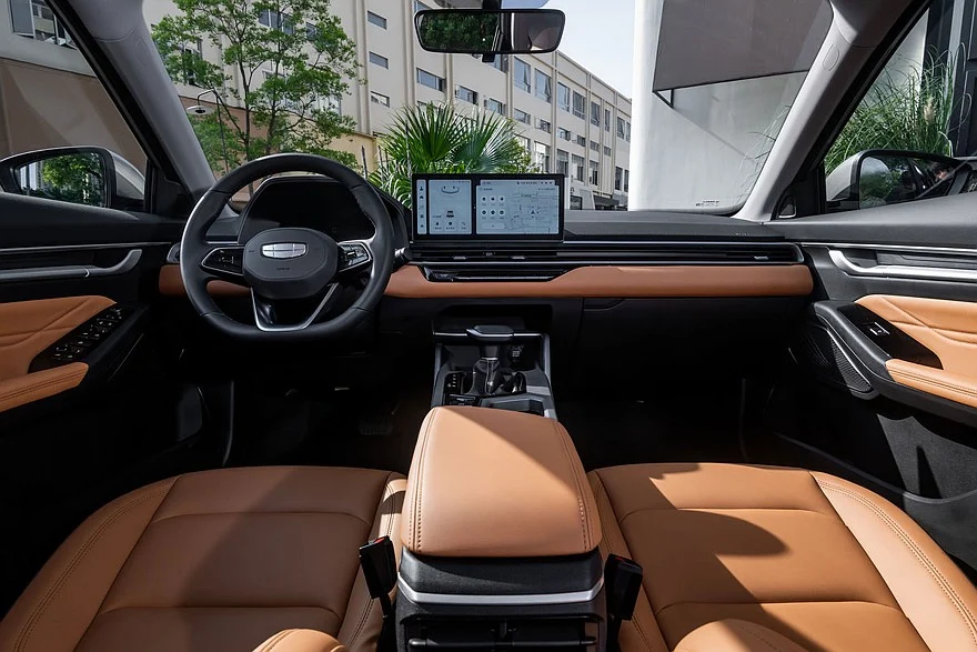 Дореформенный Geely Emgrand Upward