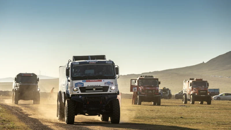 Камазовец Шибалов объяснил потерю 10 минут на 8-м этапе &laquo;Шелкового пути&raquo;