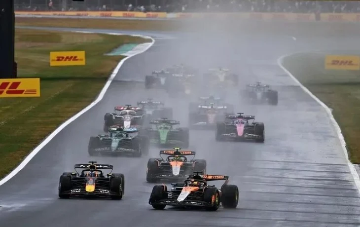 &laquo;Замедлиться с 218 до 53 км/ч &mdash; это сильно!&raquo; Владимир Башмаков поддержал наказание Пиастри