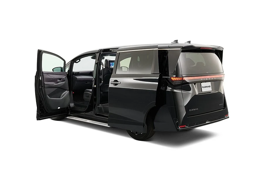 Nissan Elgrand Step Type