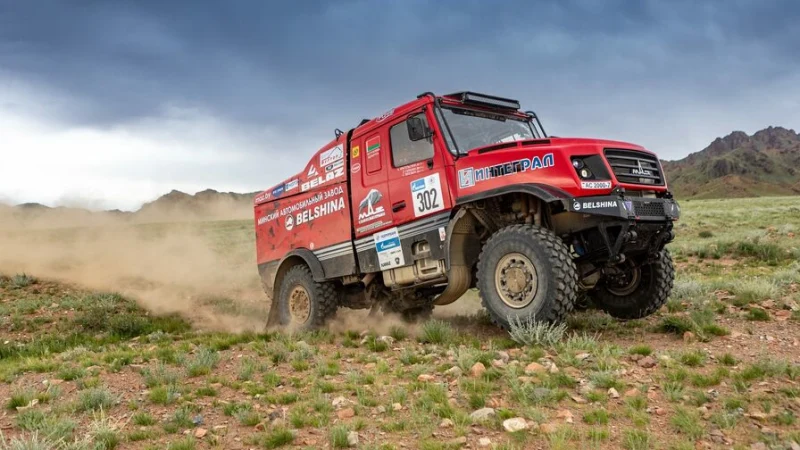 МАЗ нанес удар по КАМАЗу в общем зачете. Итоги 8-го этапа &laquo;Шелкового пути-2025&raquo;