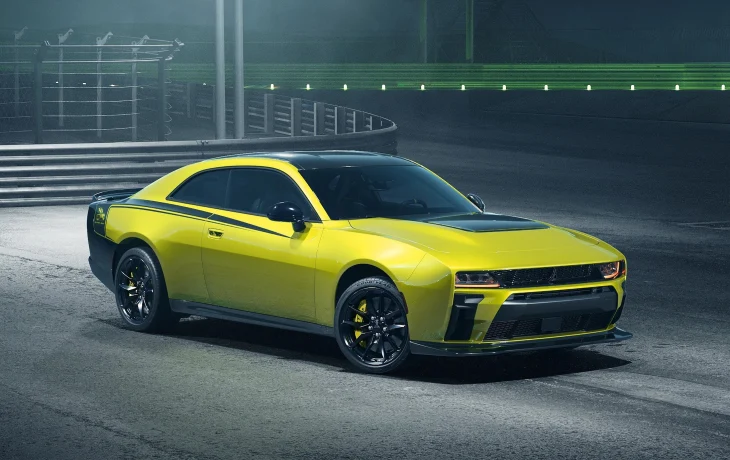 &laquo;Пчёлка&raquo; вернулась и готова всех покусать: представлен новый Dodge Charger Super Bee