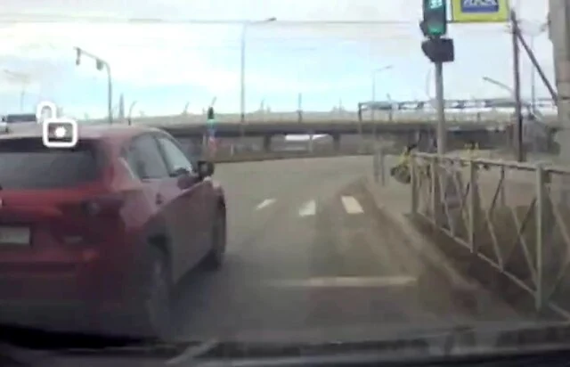  &laquo;Двигался в попутном направлении&raquo;: кто виноват в ДТП в Петербурге?