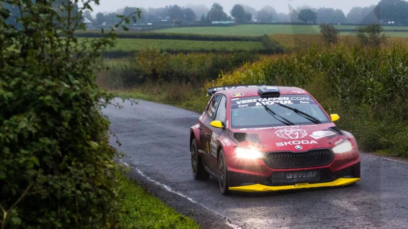 Йос Ферстаппен завоевал первый чемпионский титул со времен 2008 года