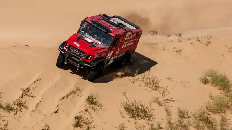 МАЗ объявил о сходе Вязовича с дистанции &laquo;Шелкового пути-2025&raquo;