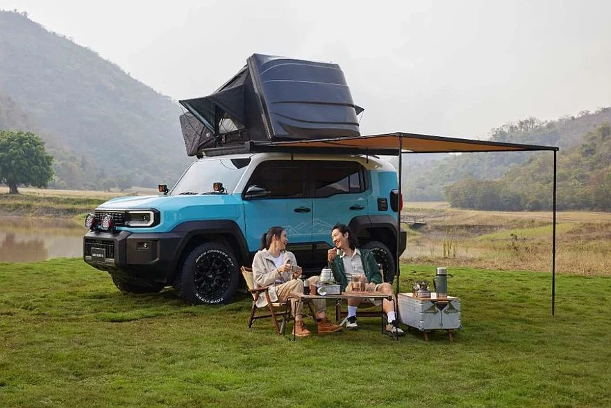 На фото: концепт Toyota Land Cruiser FJ Nature Explorer