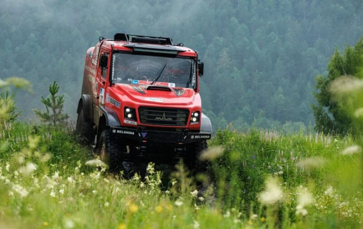 Скользко, мокро, грязь, лужи. Вязович &ndash; о третьем этапе &laquo;Шелкового пути-2025&raquo;