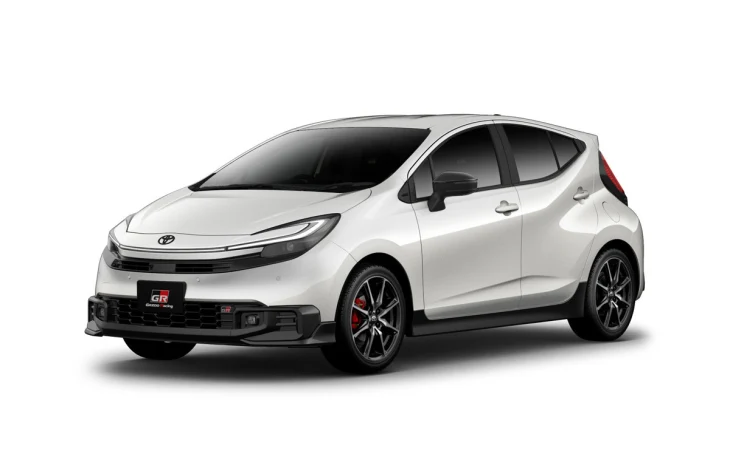 Обновлённому хэтчбеку Toyota Aqua вернули спортивную версию GR Sport