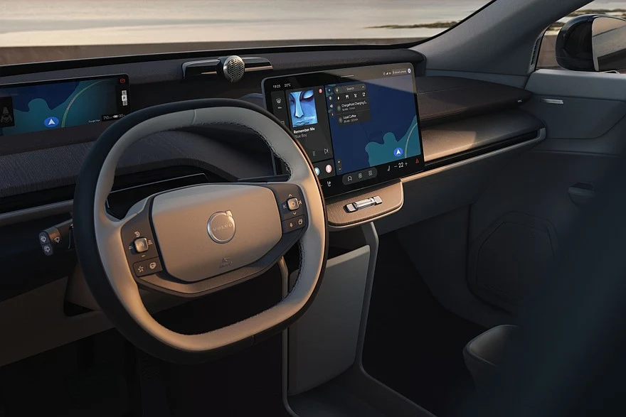 На фото: салон Volvo EX60